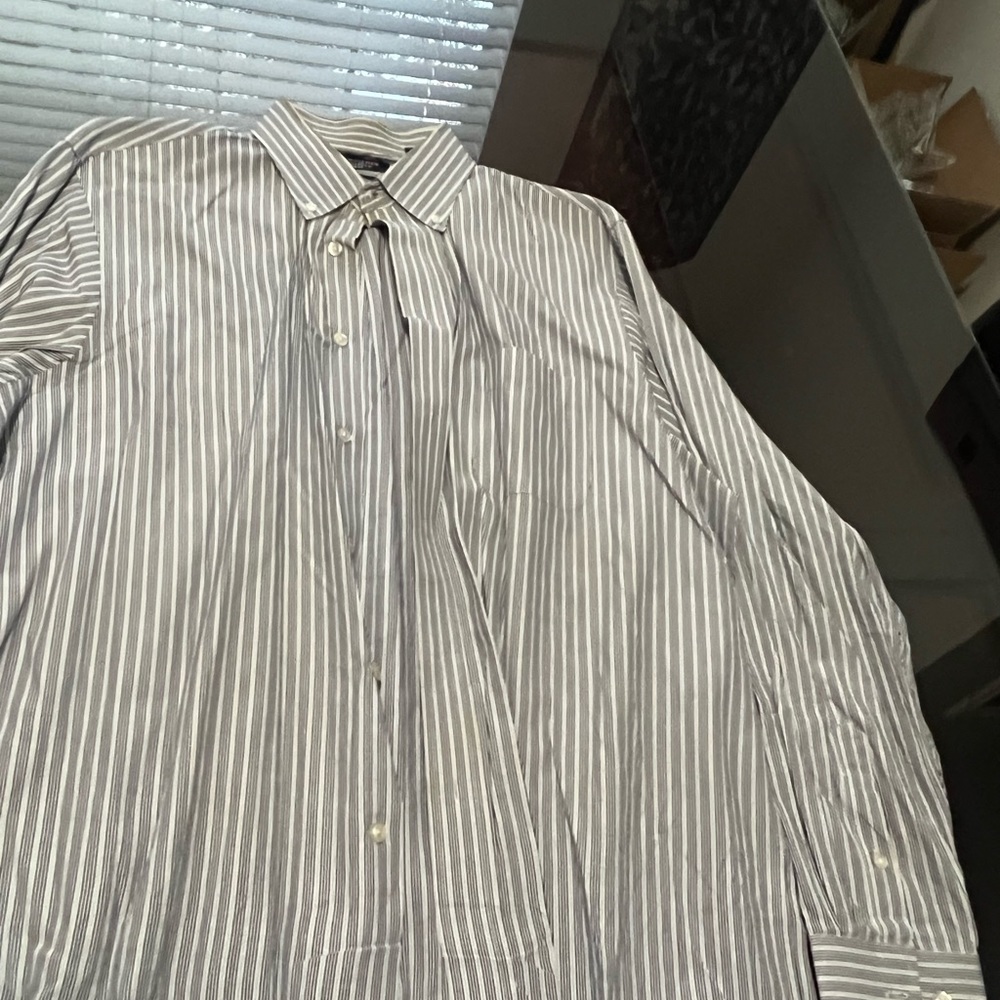 Roundtree & York dress shirt